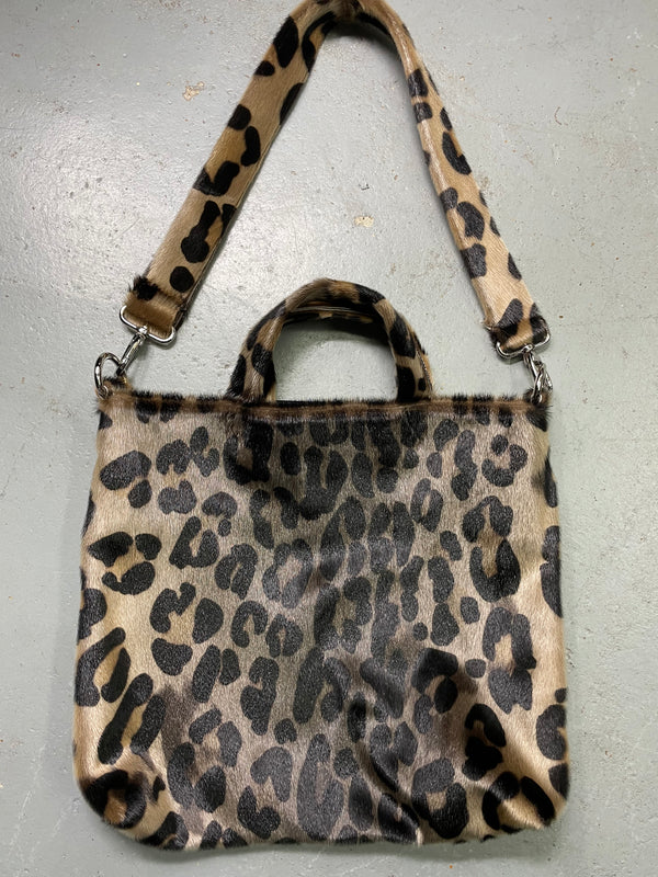 Animal print seal bag with detachable strap (Smaller size)